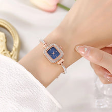 Cargar imagen en el visor de la galería, Reloj Elegancia Brillante

